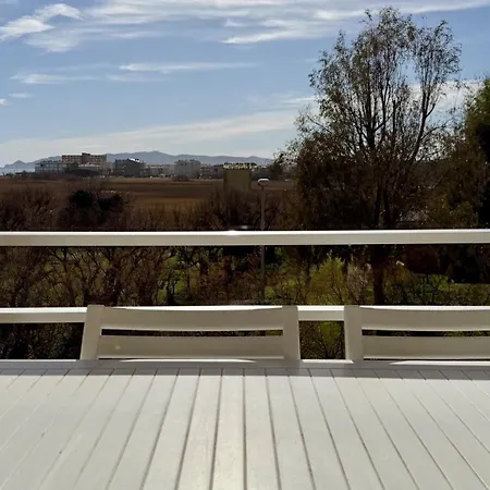 アパート Festasol 301 レスタルティット